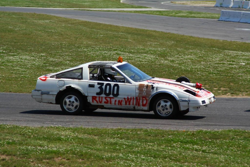 Illustration for article titled The 24 Hours Of LeMons New England 2009 Über Gallery, Part 2